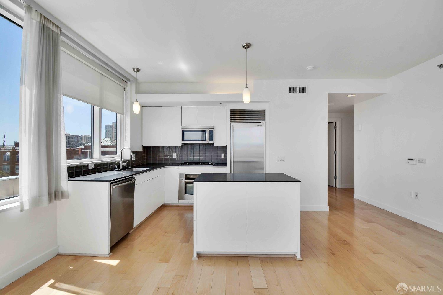 Detail Gallery Image 4 of 35 For 501 Beale St 5a,  San Francisco,  CA 94105 - 2 Beds | 2 Baths