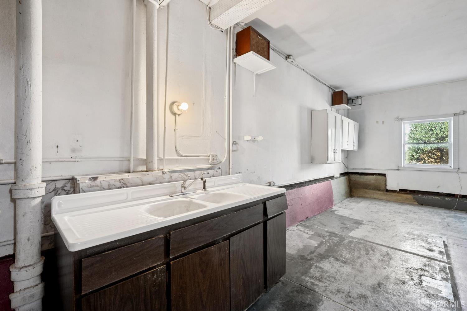 Detail Gallery Image 25 of 38 For 2801 35th Ave, San Francisco,  CA 94116 - 2 Beds | 1 Baths