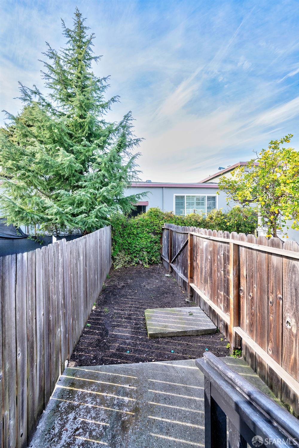 Detail Gallery Image 20 of 40 For 6029 Macarthur Blvd, Oakland,  CA 94605 - 7 Beds | 3 Baths