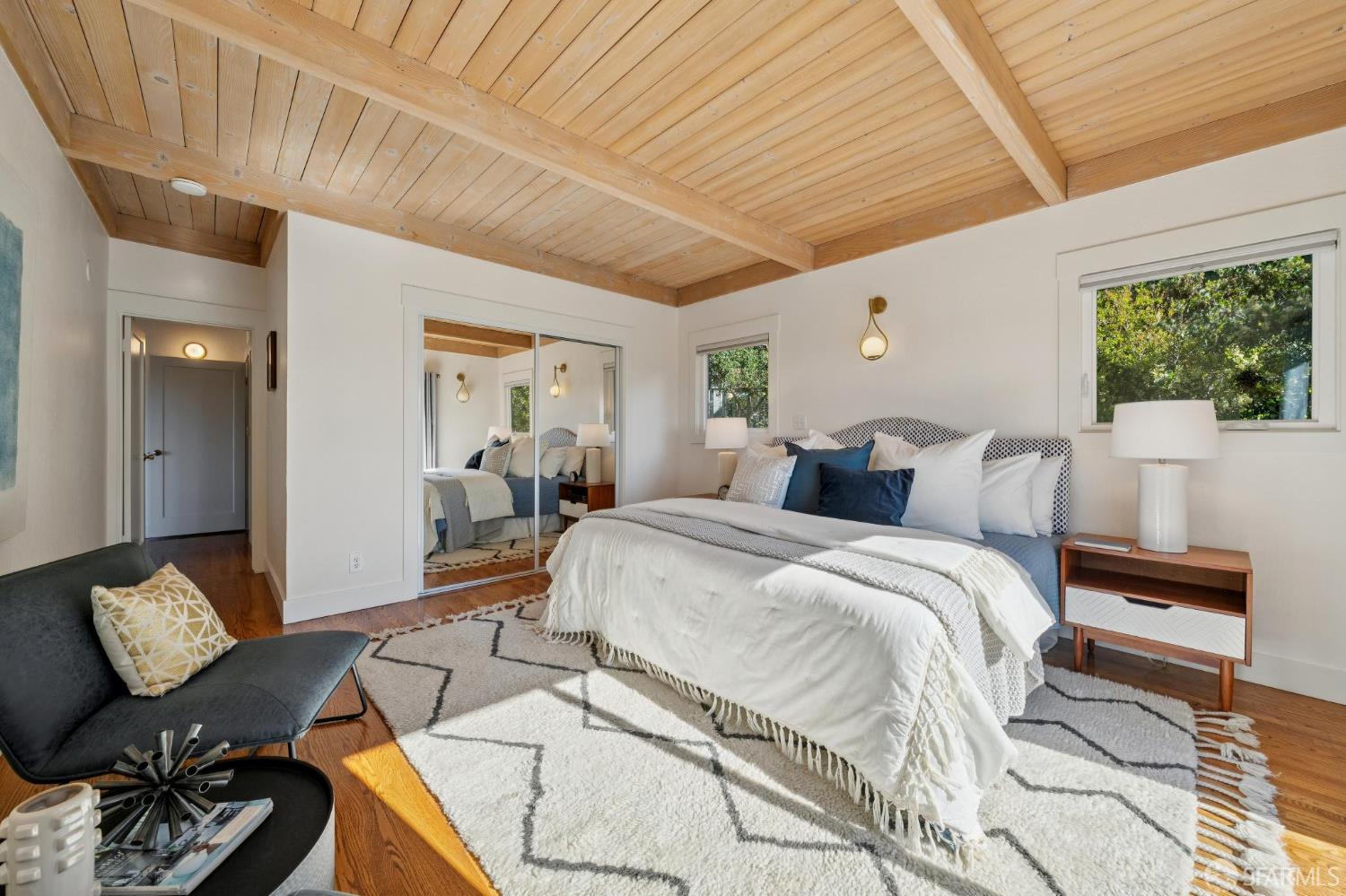 Detail Gallery Image 22 of 51 For 6189 Margarido Dr, Oakland,  CA 94618 - 3 Beds | 2/1 Baths