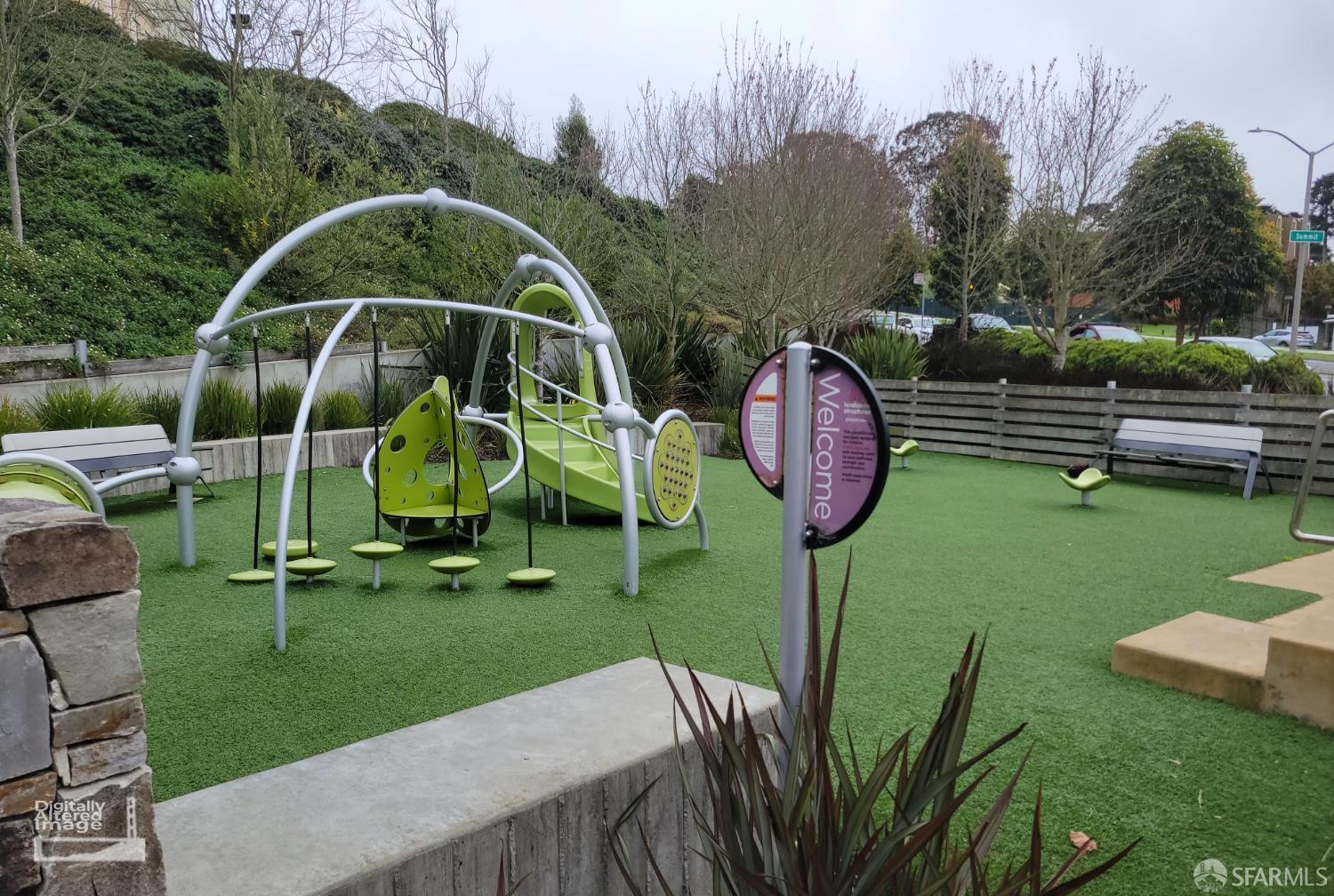 Detail Gallery Image 32 of 48 For 138 Summit Way #138,  San Francisco,  CA 94132 - 3 Beds | 2/1 Baths