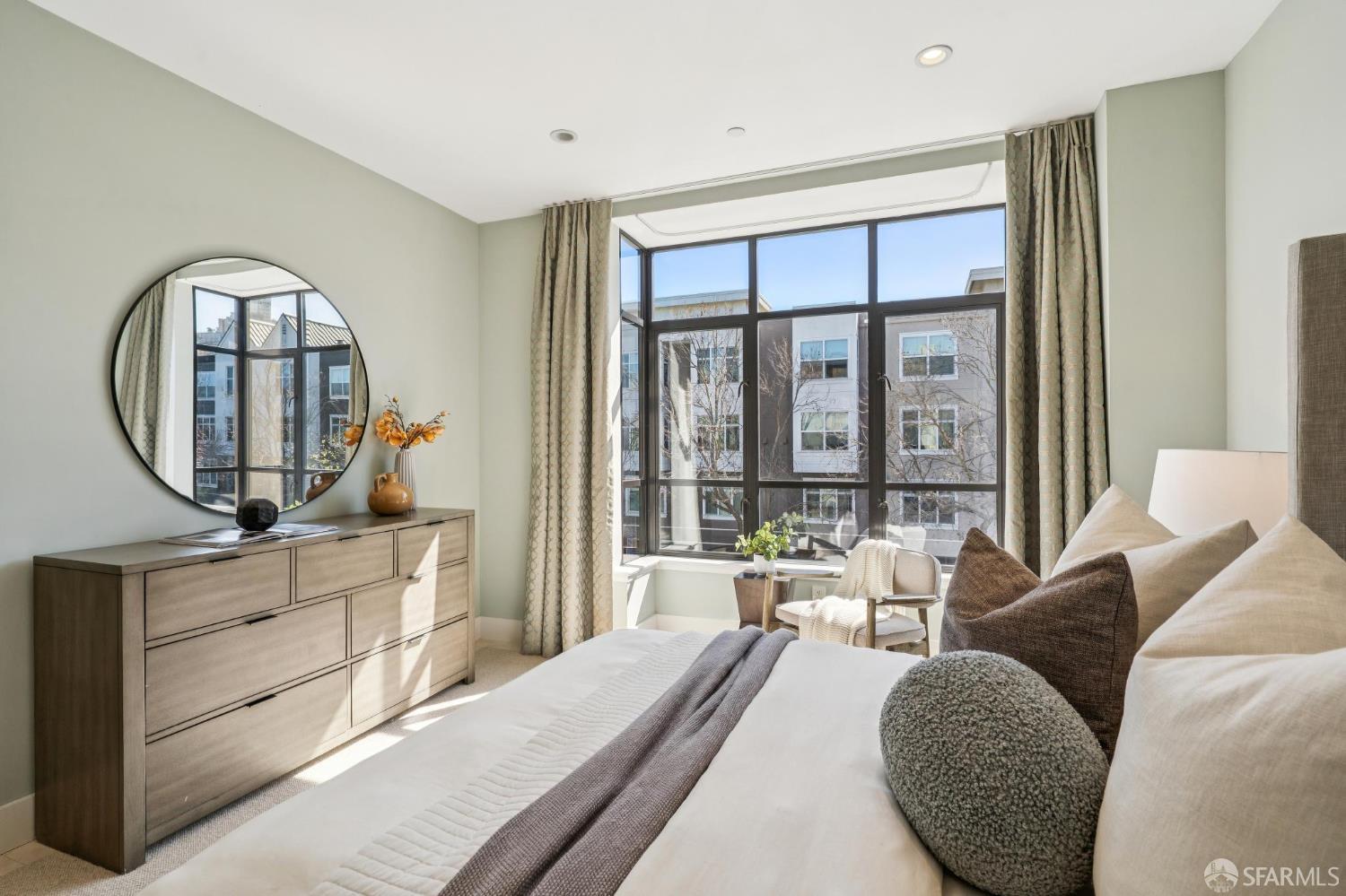 Detail Gallery Image 22 of 46 For 420 Bay St #C,  San Francisco,  CA 94133 - 3 Beds | 2/1 Baths
