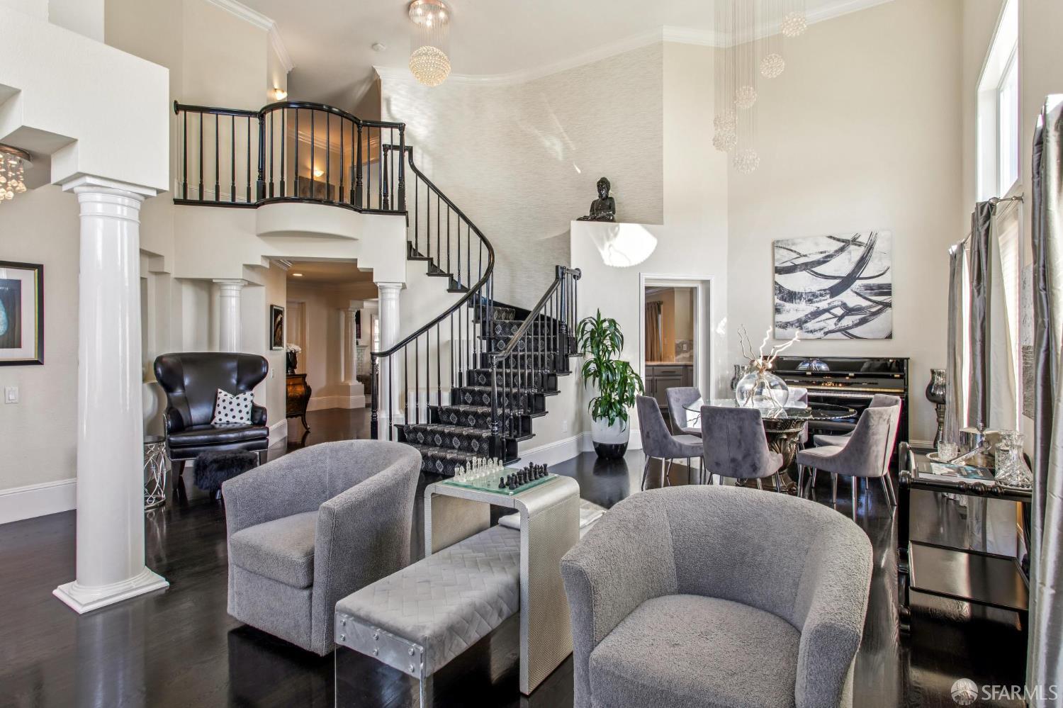 Detail Gallery Image 10 of 67 For 116 Eagle Trace Dr, Half Moon Bay,  CA 94019 - 5 Beds | 3/1 Baths