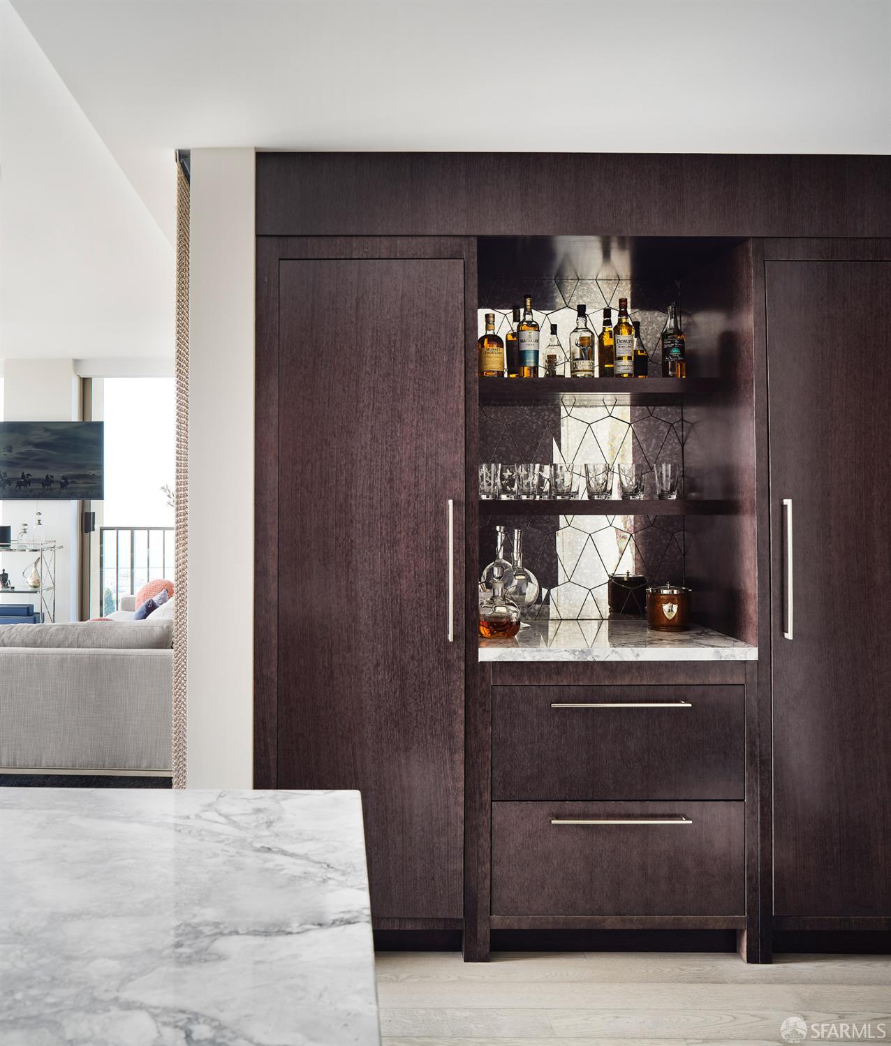 Detail Gallery Image 10 of 34 For 999 Green St #1801,  San Francisco,  CA 94133 - 2 Beds | 2 Baths