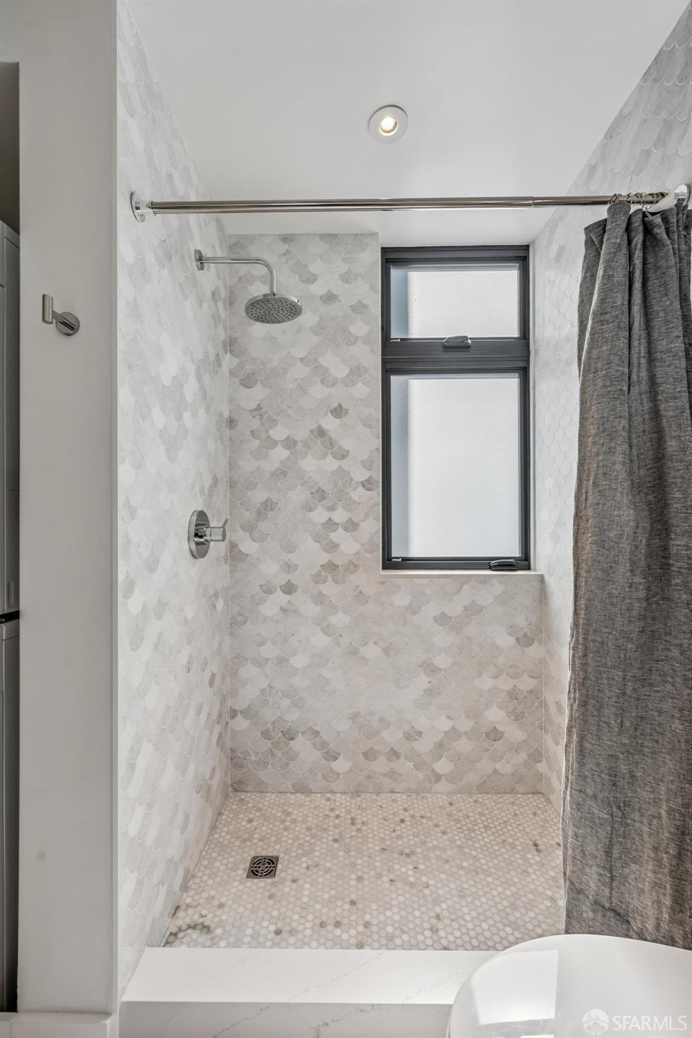 Detail Gallery Image 51 of 77 For 312 Green St, San Francisco,  CA 94122 - 5 Beds | 4/1 Baths