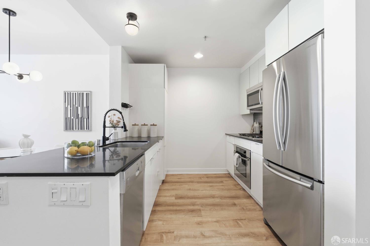 Detail Gallery Image 11 of 63 For 501 Beale St 4d,  San Francisco,  CA 94105 - 1 Beds | 1 Baths