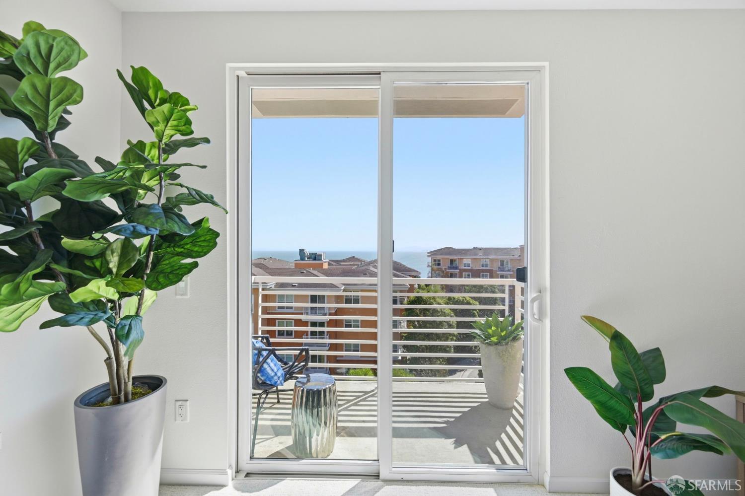 Detail Gallery Image 19 of 27 For 501 Crescent Way #5210,  San Francisco,  CA 94134 - 2 Beds | 2 Baths