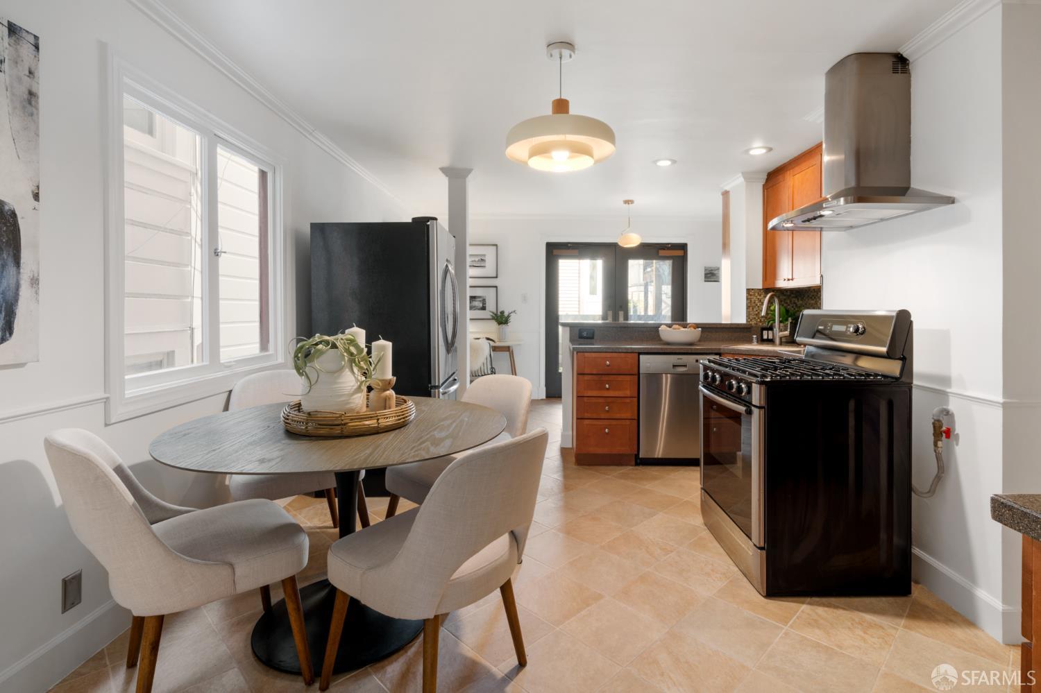 Detail Gallery Image 17 of 35 For 487 Sanchez St, San Francisco,  CA 94114 - 2 Beds | 1 Baths