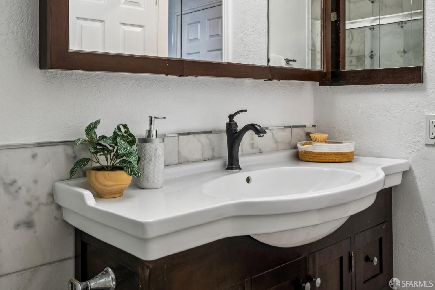 Detail Gallery Image 17 of 30 For 2304 Lupine Ct, Daly City,  CA 94014 - 2 Beds | 2 Baths