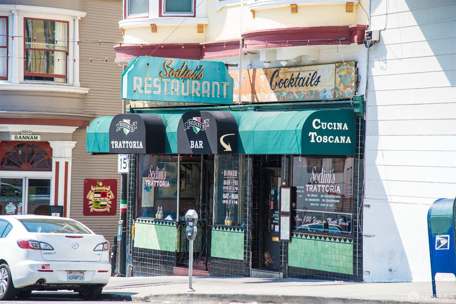 Detail Gallery Image 65 of 77 For 312 Green St, San Francisco,  CA 94122 - 5 Beds | 4/1 Baths