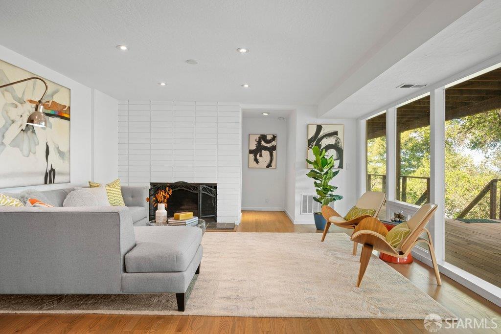 Detail Gallery Image 49 of 98 For 25 Siesta Ct, Portola Valley,  CA 94028 - 5 Beds | 3/1 Baths