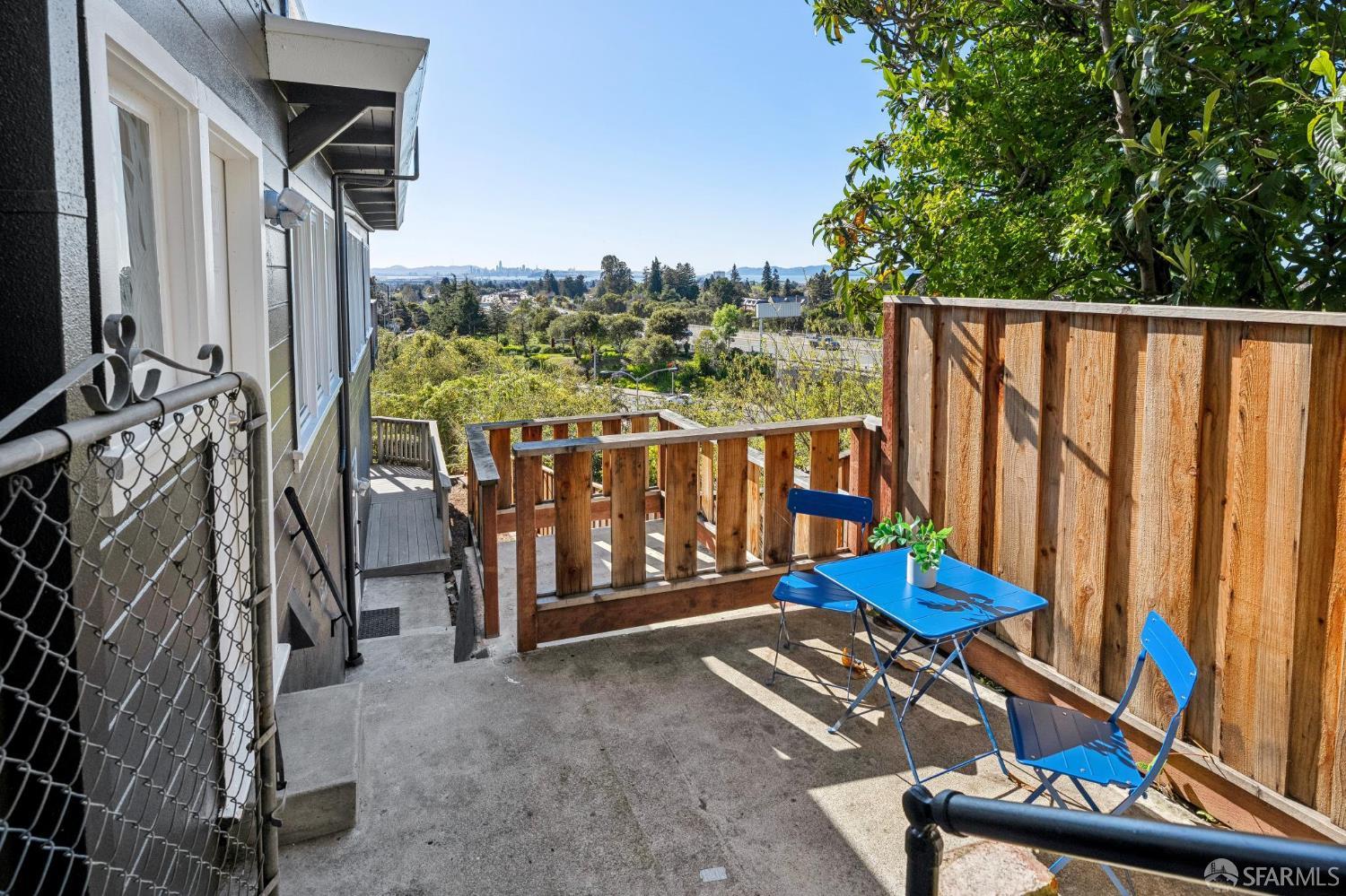 Detail Gallery Image 29 of 51 For 6189 Margarido Dr, Oakland,  CA 94618 - 3 Beds | 2/1 Baths