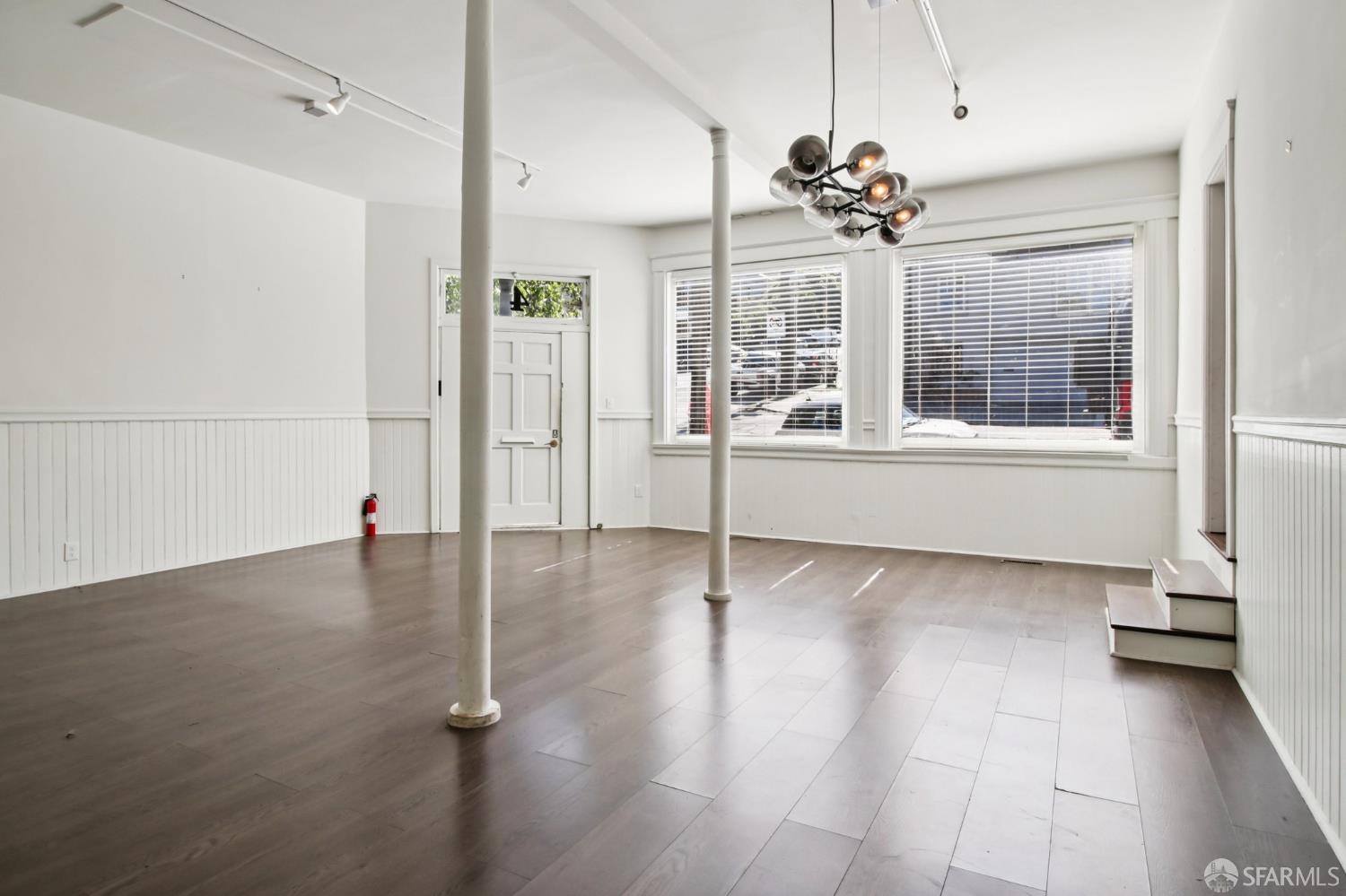 Detail Gallery Image 16 of 63 For 4 Norwich St, San Francisco,  CA 94110 - 3 Beds | 2 Baths