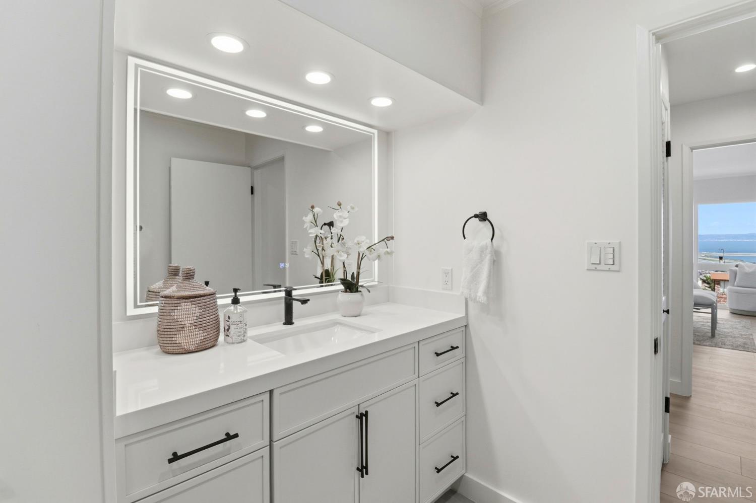 Detail Gallery Image 38 of 53 For 265 Vallejo Ct, Millbrae,  CA 94030 - 3 Beds | 2 Baths