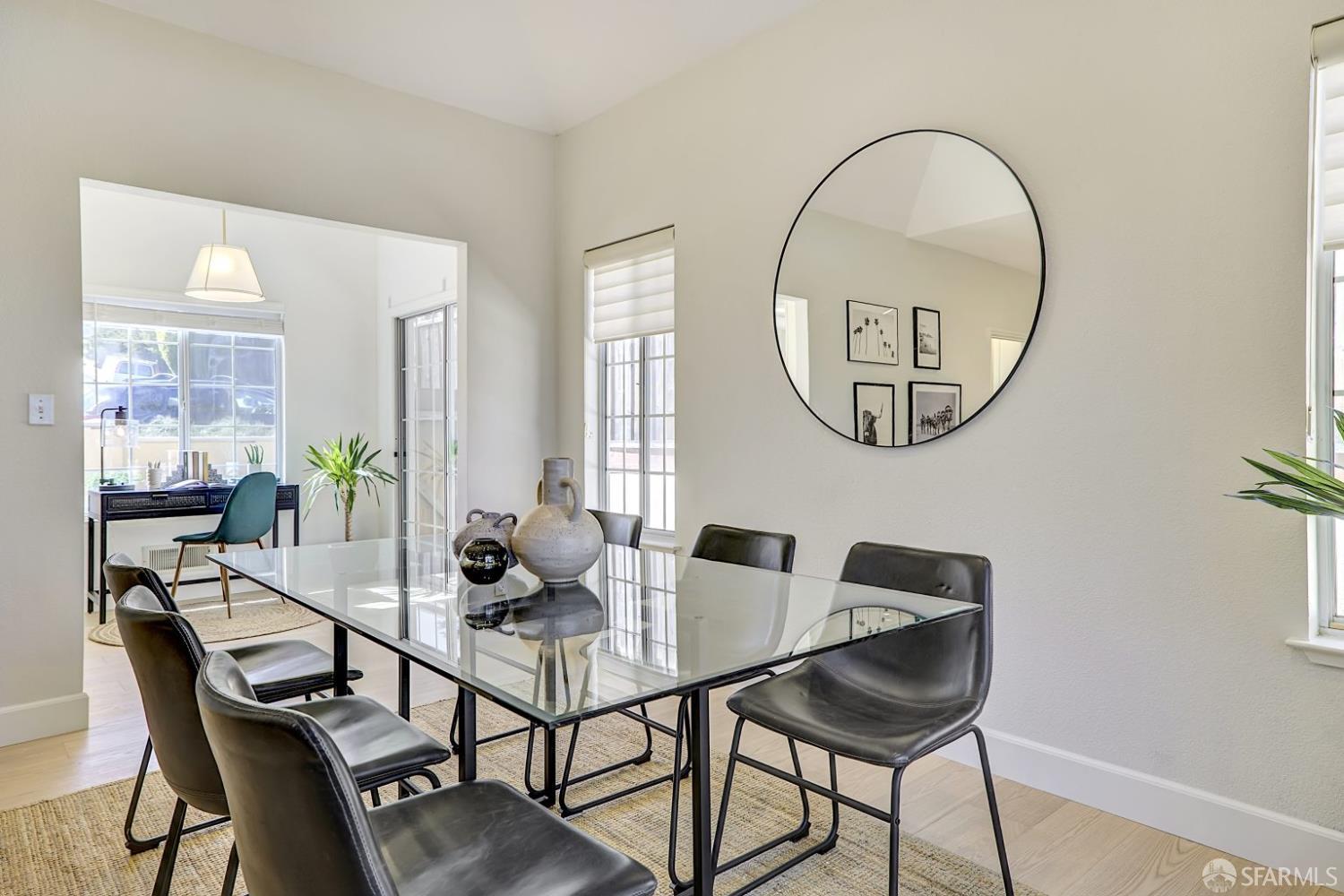 Detail Gallery Image 13 of 46 For 1595 Fifth Ave, Belmont,  CA 94002 - 3 Beds | 2/1 Baths