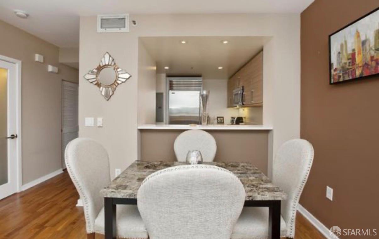 Detail Gallery Image 4 of 16 For 555 4th St #825,  San Francisco,  CA 94107 - 1 Beds | 1 Baths