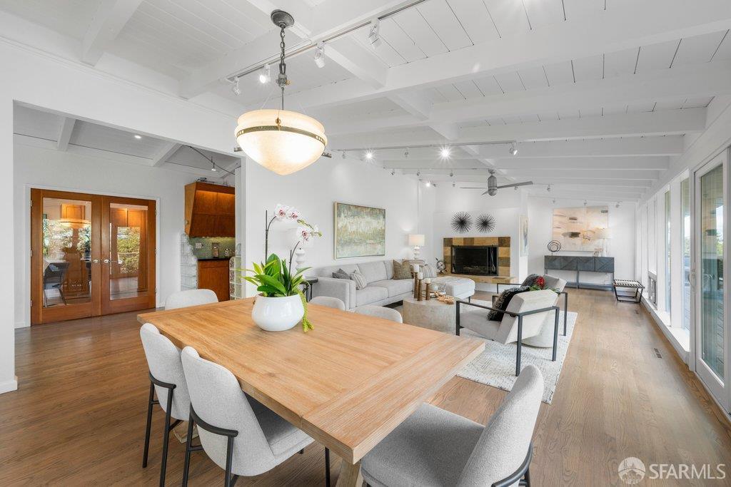 Detail Gallery Image 13 of 98 For 25 Siesta Ct, Portola Valley,  CA 94028 - 5 Beds | 3/1 Baths