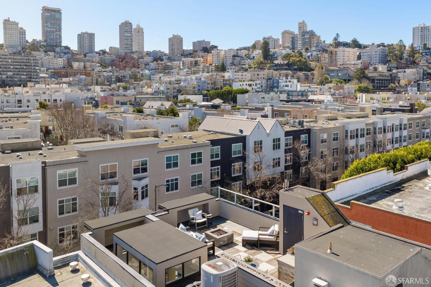 Detail Gallery Image 39 of 46 For 420 Bay St #C,  San Francisco,  CA 94133 - 3 Beds | 2/1 Baths