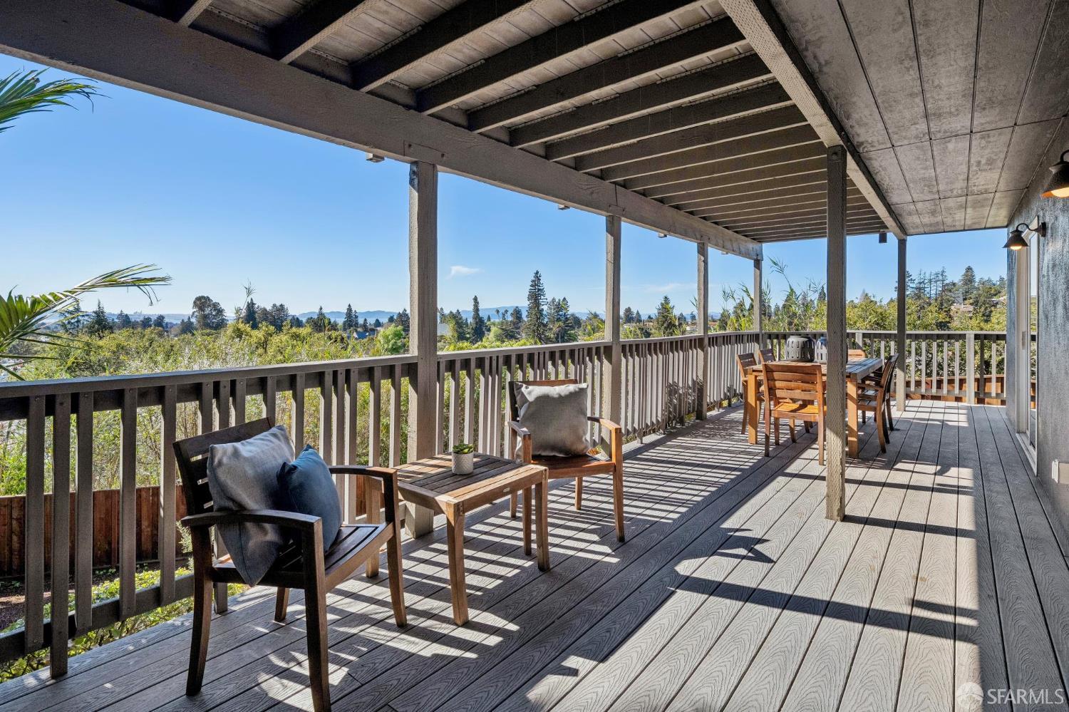 Detail Gallery Image 39 of 51 For 6189 Margarido Dr, Oakland,  CA 94618 - 3 Beds | 2/1 Baths