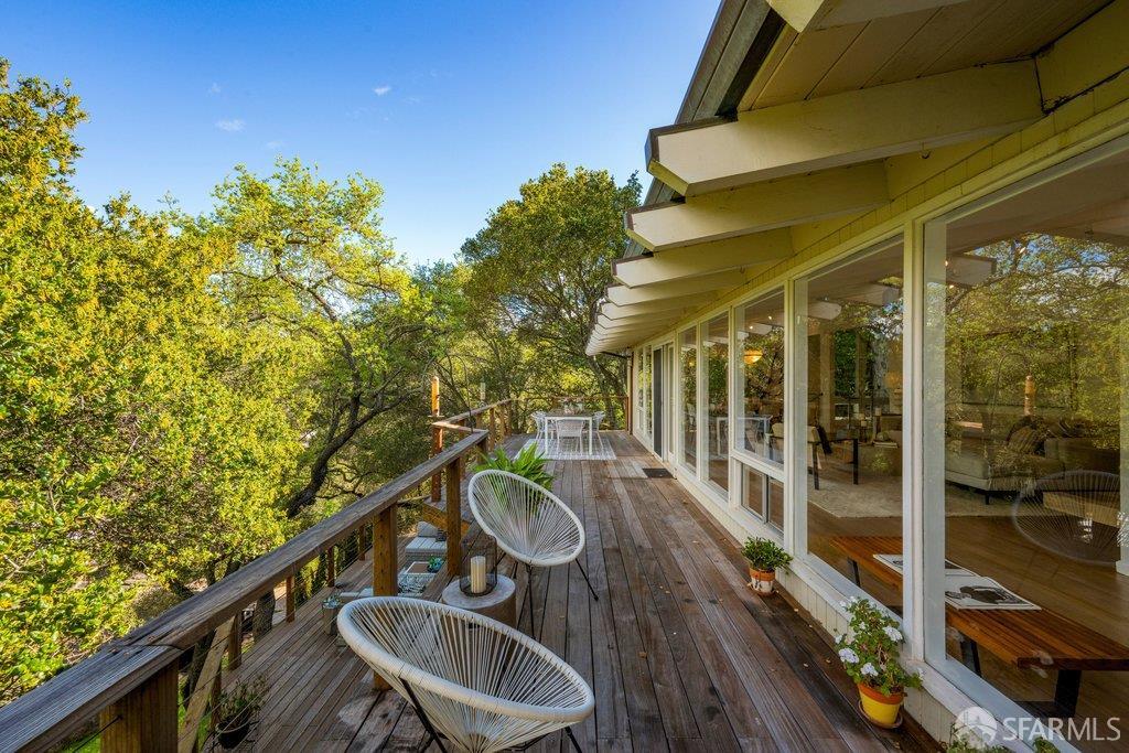 Detail Gallery Image 70 of 98 For 25 Siesta Ct, Portola Valley,  CA 94028 - 5 Beds | 3/1 Baths