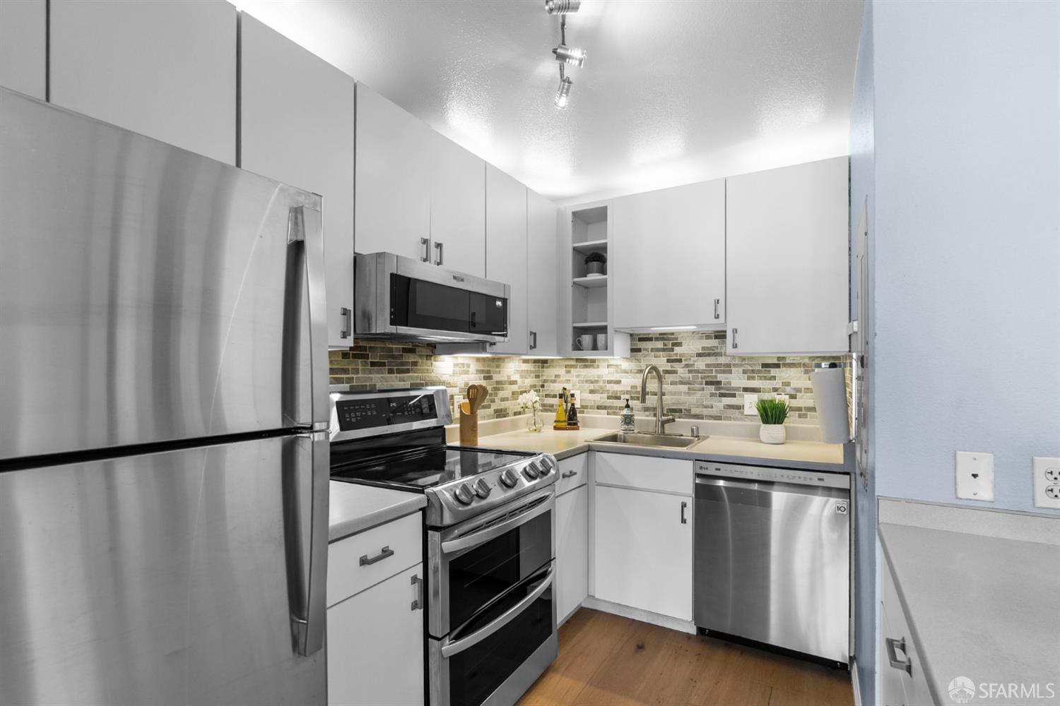 Detail Gallery Image 12 of 34 For 1235 Mcallister St #222,  San Francisco,  CA 94115 - 1 Beds | 1 Baths