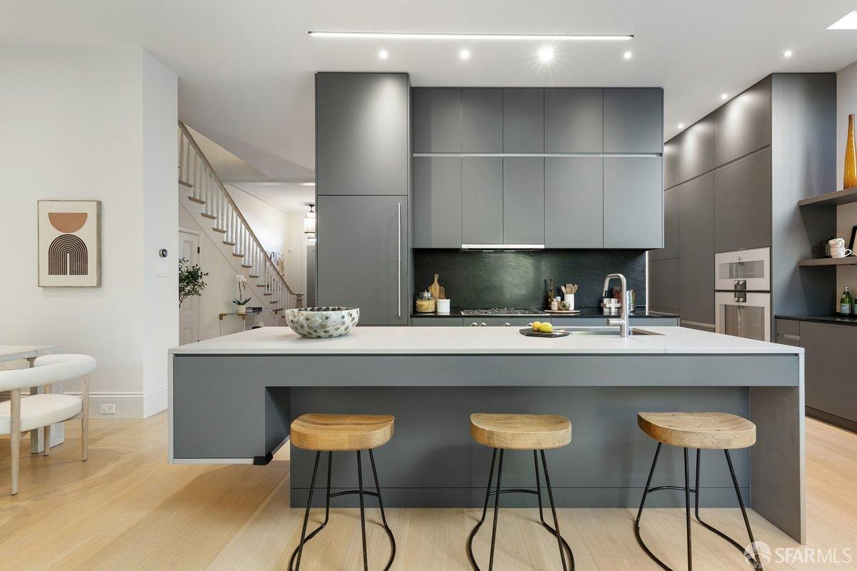 Detail Gallery Image 14 of 61 For 1913 Sacramento St, San Francisco,  CA 94109 - 3 Beds | 2/1 Baths