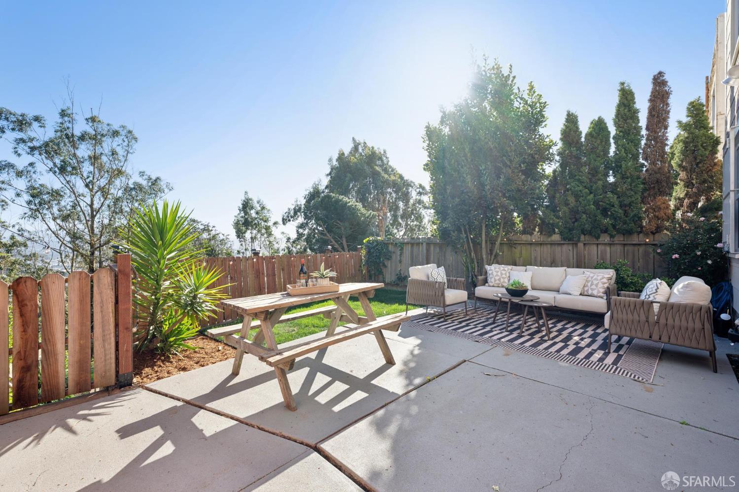 Detail Gallery Image 40 of 54 For 242 Thiers St, Daly City,  CA 94014 - 3 Beds | 1 Baths