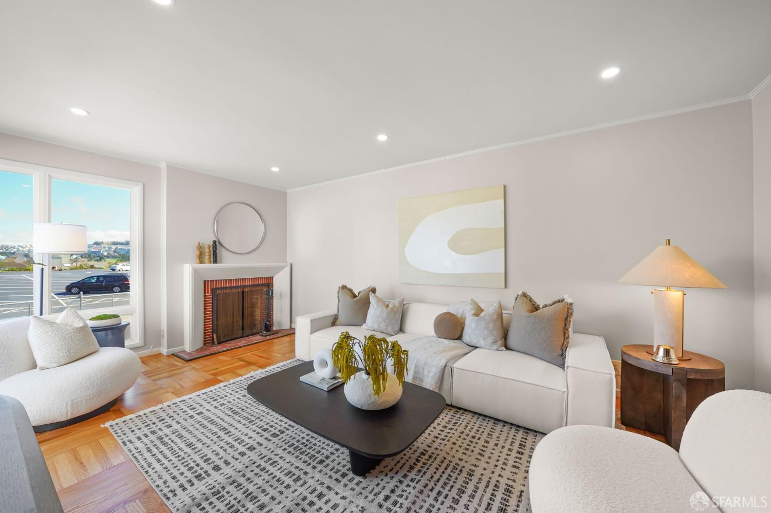 Detail Gallery Image 4 of 48 For 12 Elmwood Dr, Daly City,  CA 94015 - 4 Beds | 4 Baths