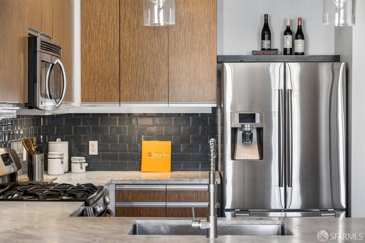 Detail Gallery Image 17 of 36 For 5900 3rd St #2406,  San Francisco,  CA 94124 - 3 Beds | 2 Baths