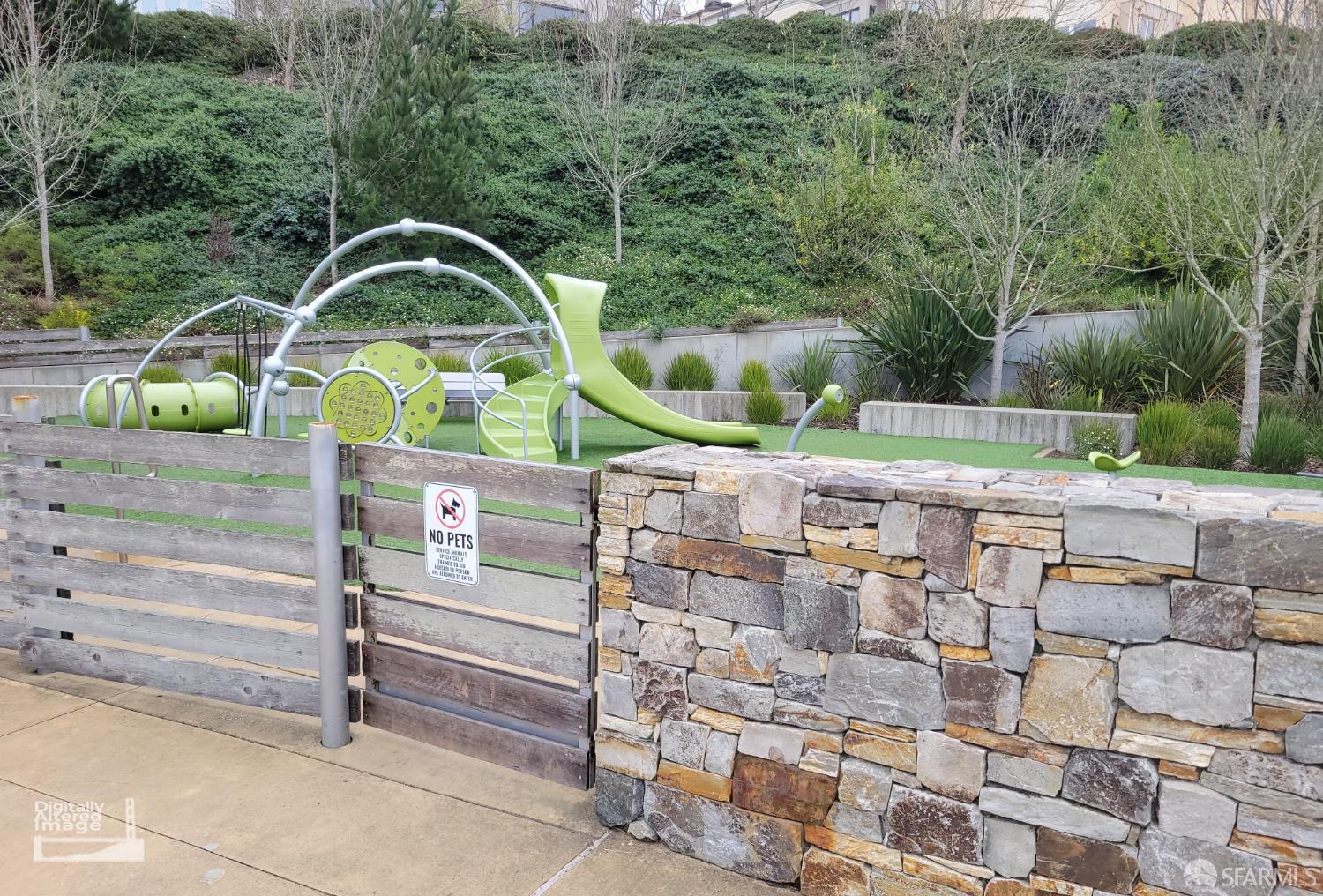 Detail Gallery Image 29 of 48 For 138 Summit Way #138,  San Francisco,  CA 94132 - 3 Beds | 2/1 Baths