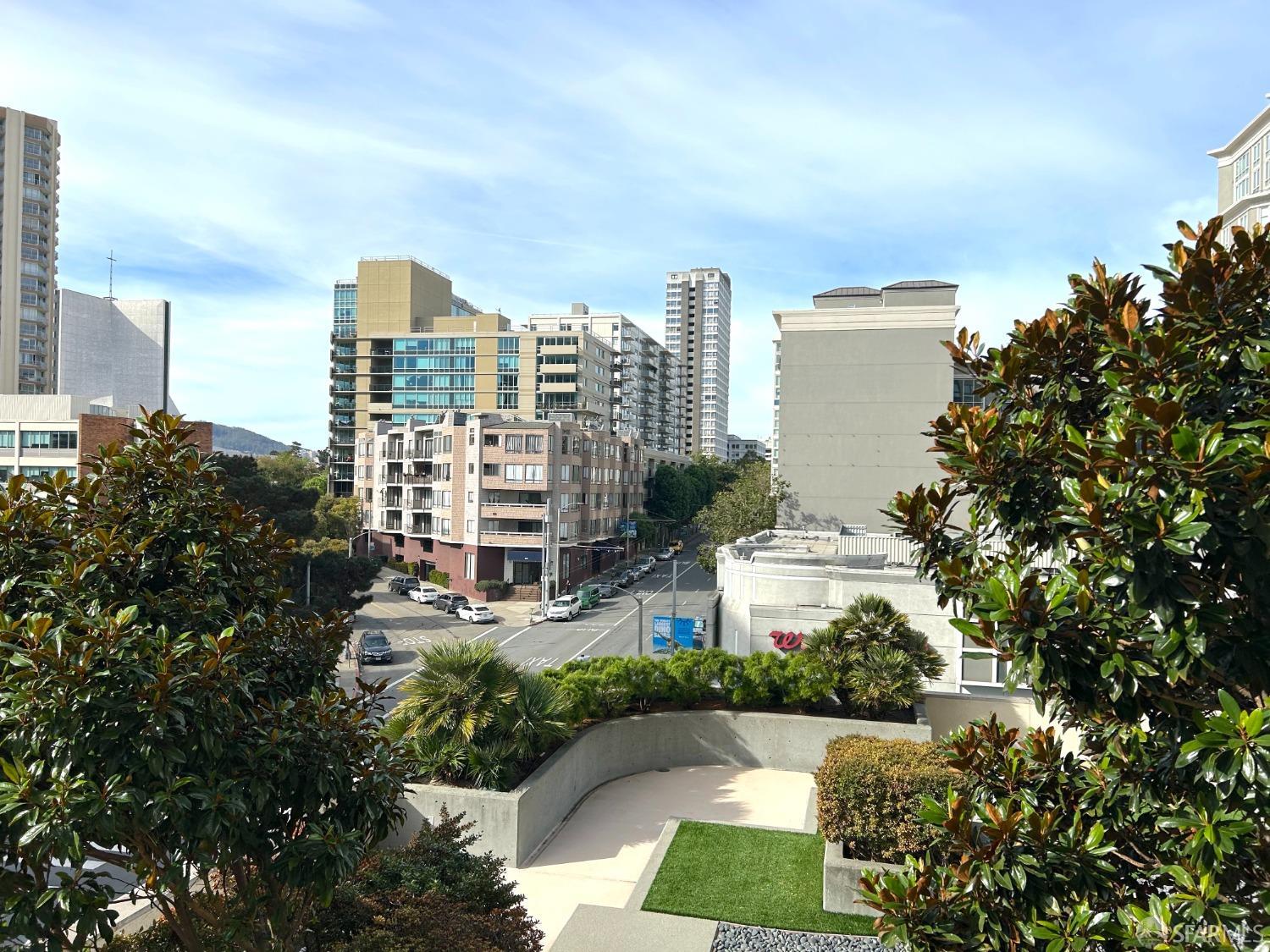 Detail Gallery Image 7 of 16 For 1 Daniel Burnham Ct #204,  San Francisco,  CA 94109 - 1 Beds | 1 Baths