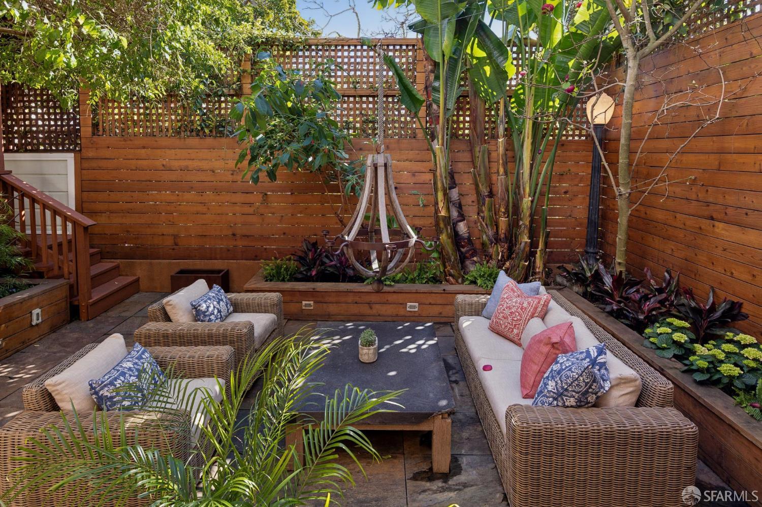 Detail Gallery Image 50 of 53 For 810 Dolores St, San Francisco,  CA 94110 - 3 Beds | 3 Baths