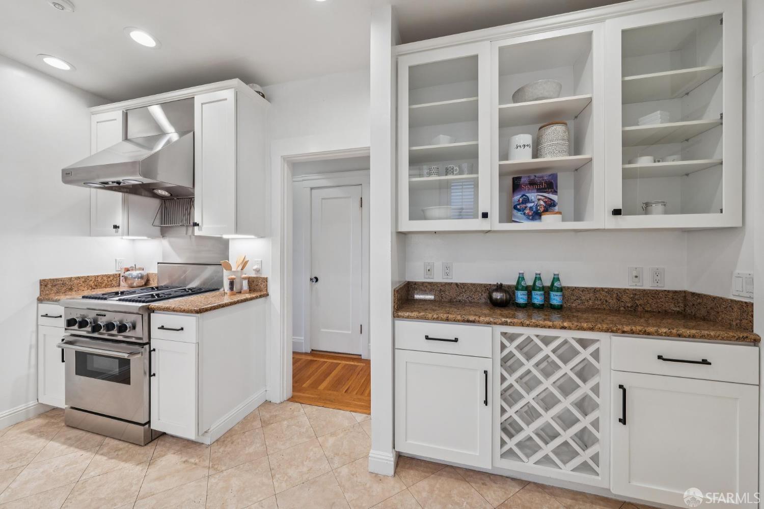 Detail Gallery Image 11 of 20 For 21 Mallorca Way, San Francisco,  CA 94123 - 2 Beds | 1 Baths