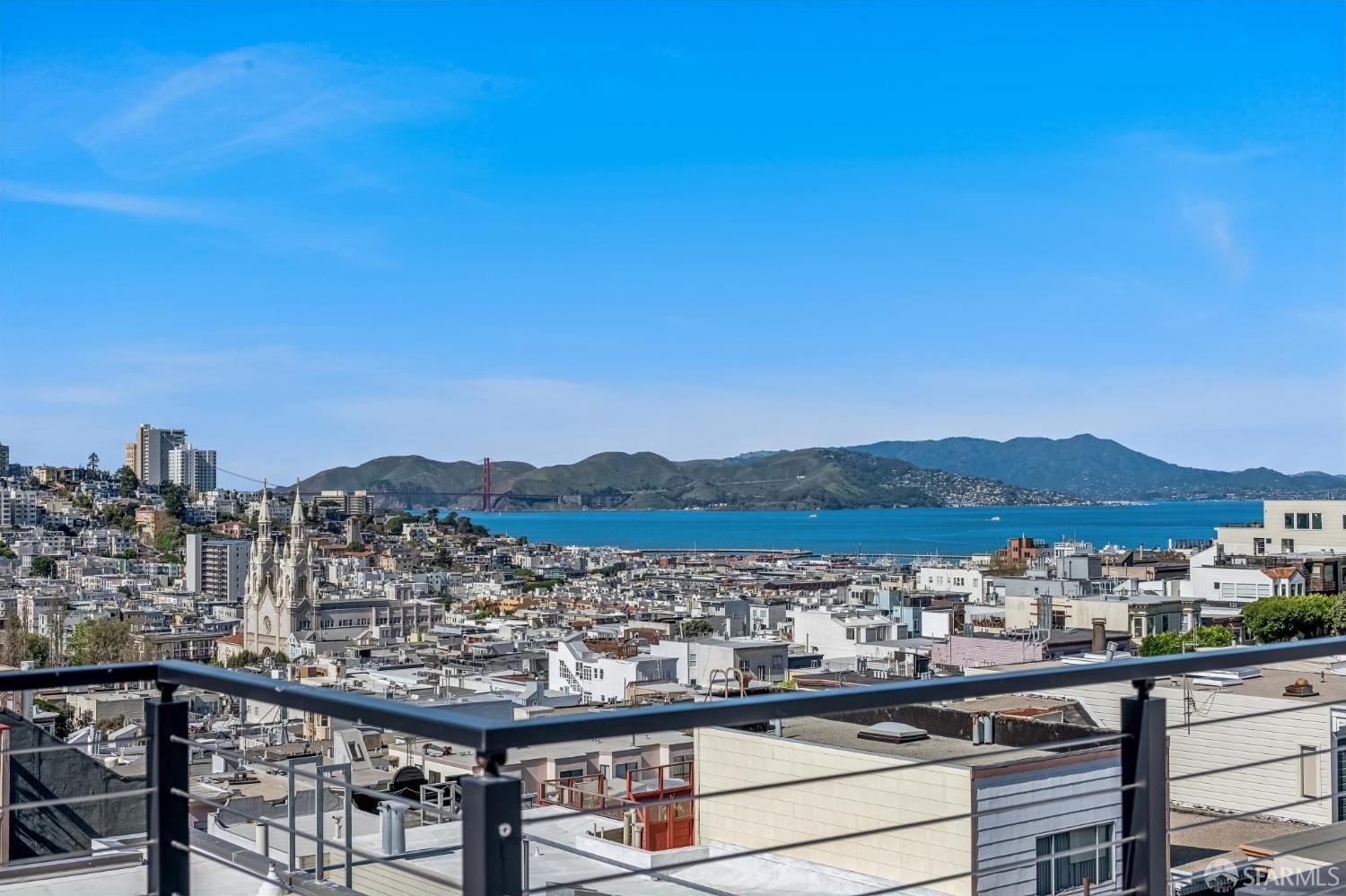 Detail Gallery Image 36 of 77 For 312 Green St, San Francisco,  CA 94122 - 5 Beds | 4/1 Baths