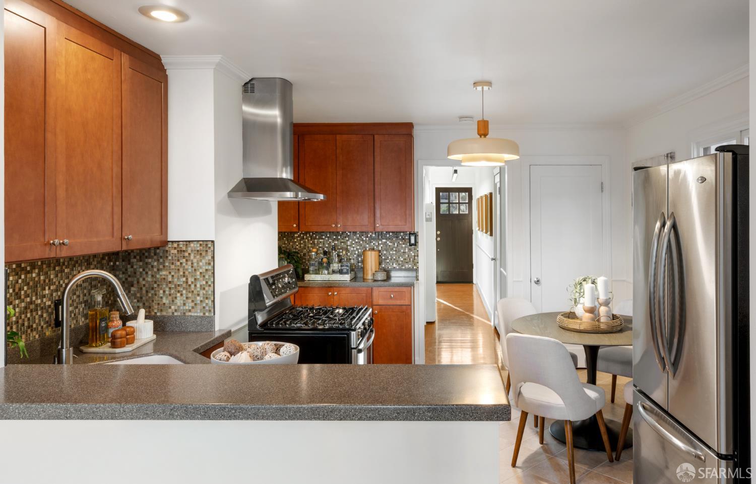 Detail Gallery Image 18 of 35 For 487 Sanchez St, San Francisco,  CA 94114 - 2 Beds | 1 Baths