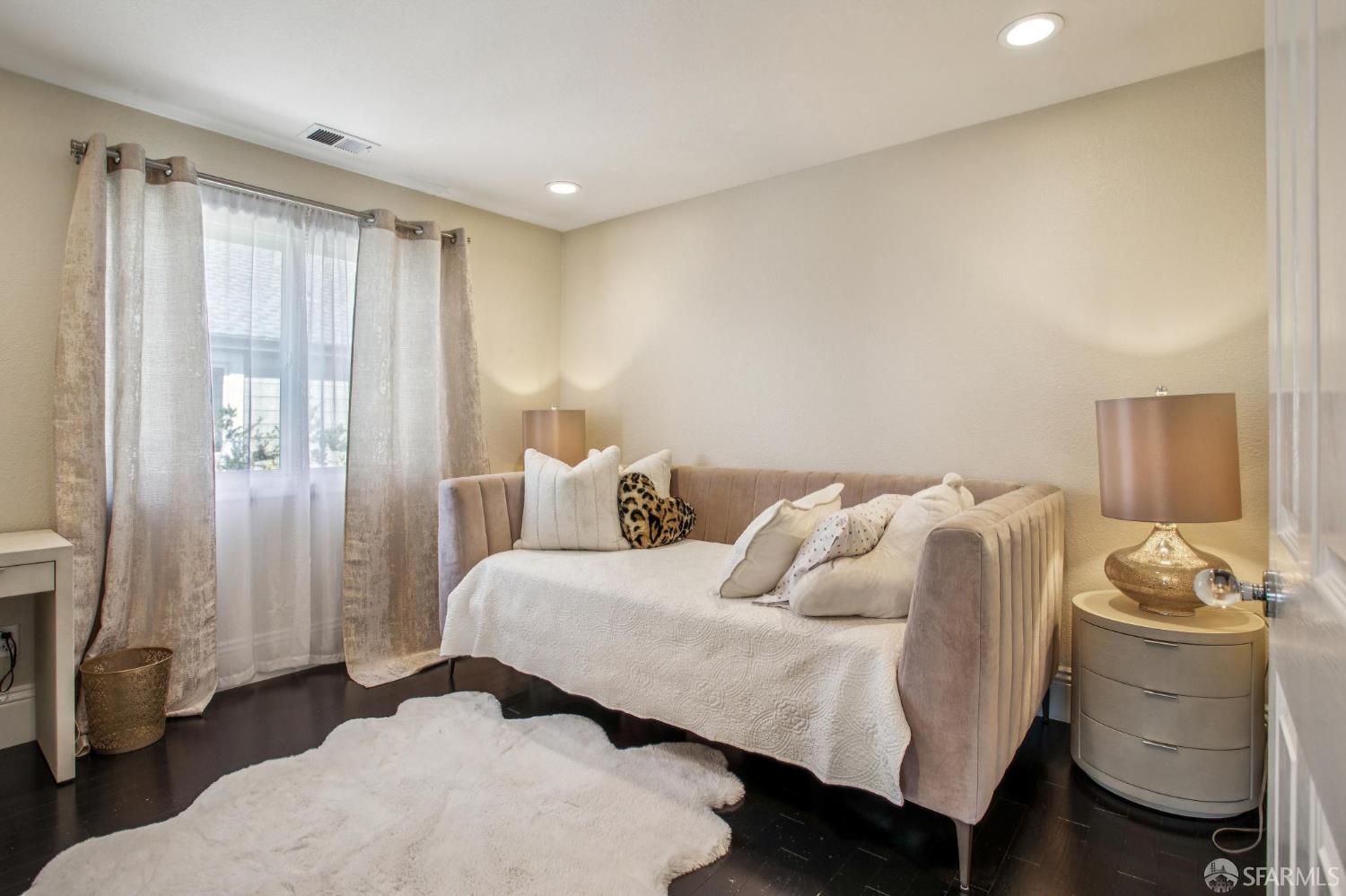 Detail Gallery Image 49 of 67 For 116 Eagle Trace Dr, Half Moon Bay,  CA 94019 - 5 Beds | 3/1 Baths