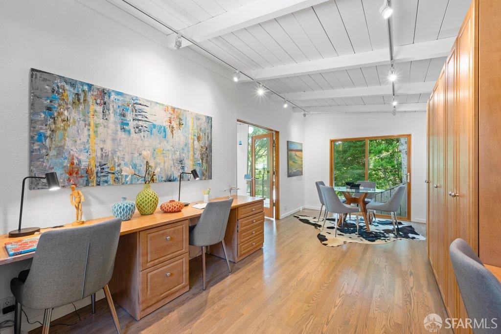 Detail Gallery Image 29 of 98 For 25 Siesta Ct, Portola Valley,  CA 94028 - 5 Beds | 3/1 Baths