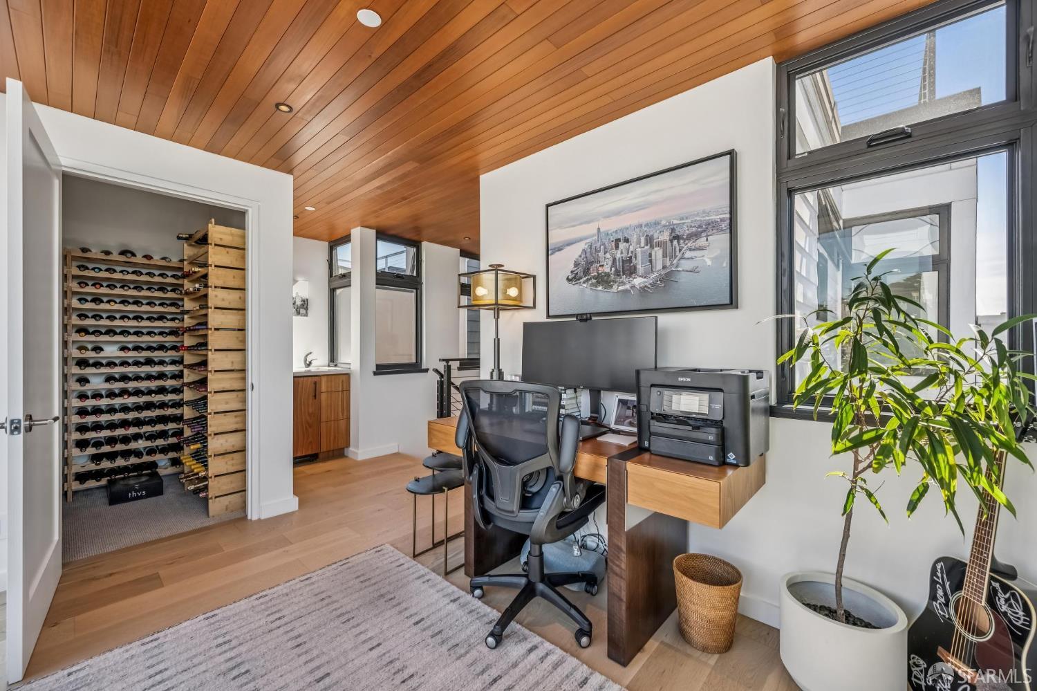 Detail Gallery Image 27 of 77 For 312 Green St, San Francisco,  CA 94122 - 5 Beds | 4/1 Baths