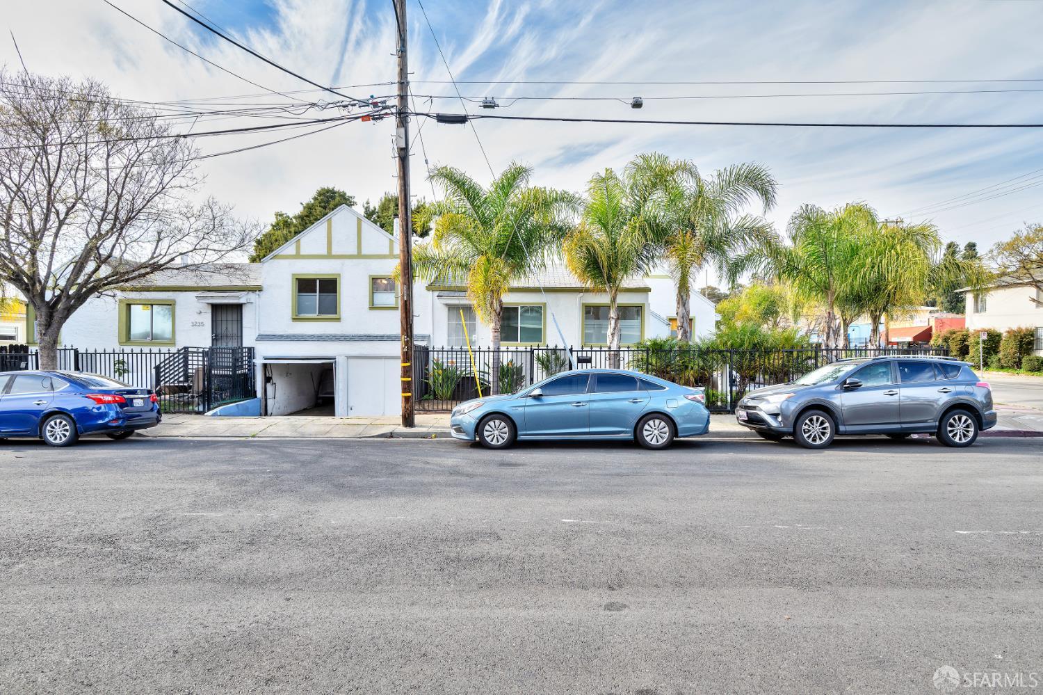 Detail Gallery Image 2 of 40 For 6029 Macarthur Blvd, Oakland,  CA 94605 - 7 Beds | 3 Baths