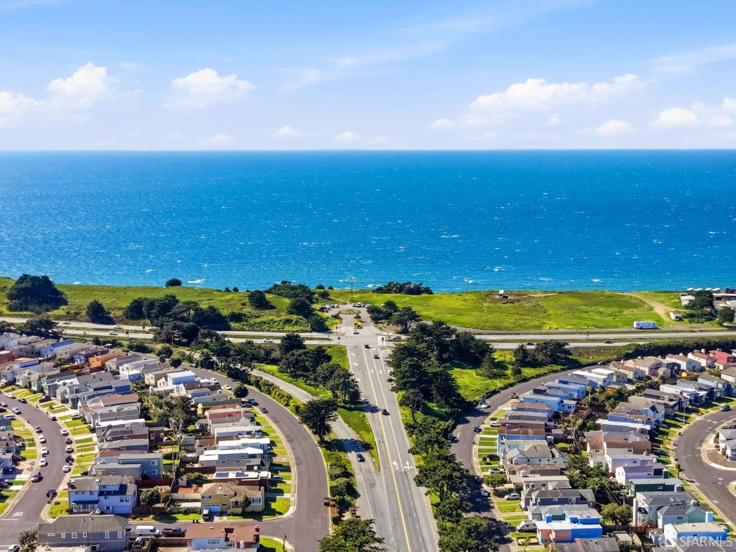 Detail Gallery Image 40 of 48 For 12 Elmwood Dr, Daly City,  CA 94015 - 4 Beds | 4 Baths