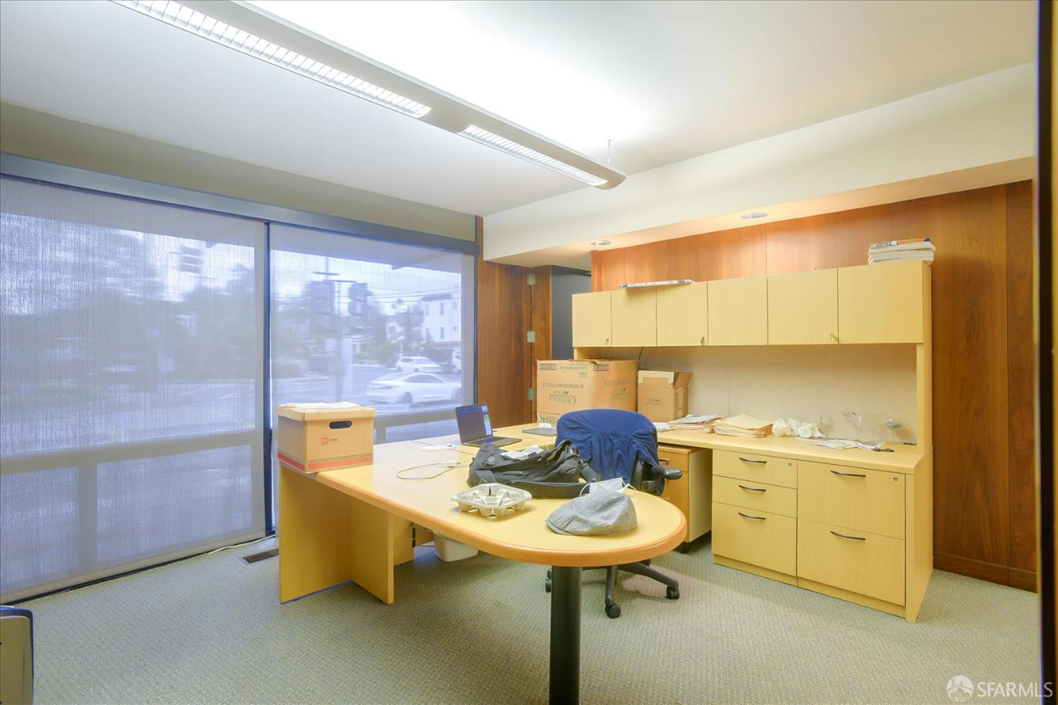 Detail Gallery Image 17 of 22 For 90 El Camino Real Blvd, Burlingame,  CA 94010 - – Beds | – Baths