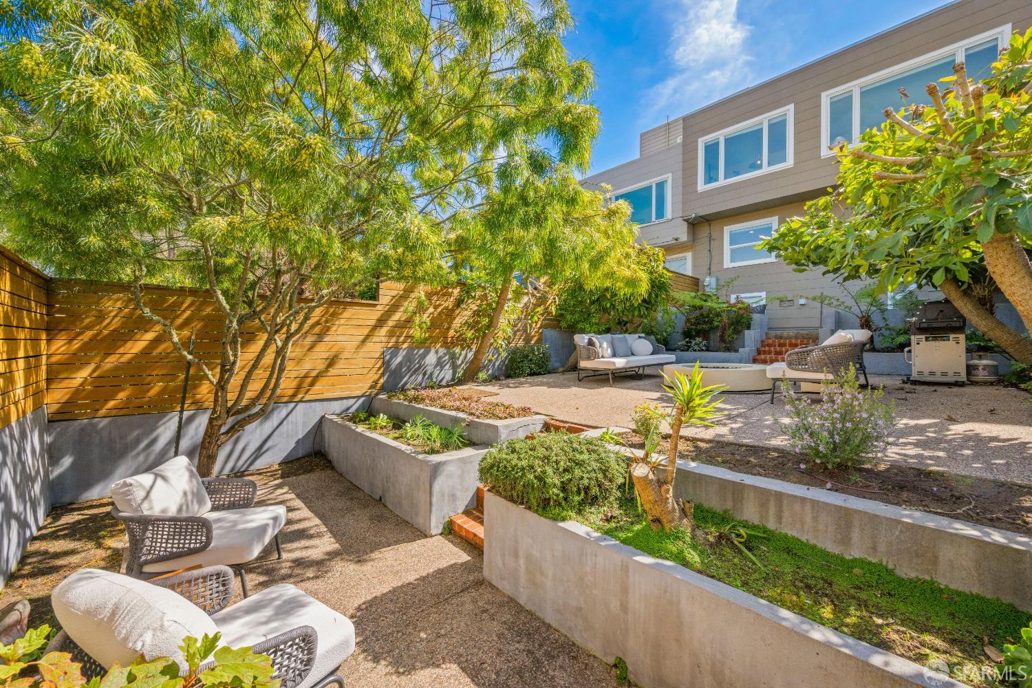 Detail Gallery Image 19 of 22 For 223 Evelyn Way, San Francisco,  CA 94127 - 3 Beds | 2 Baths