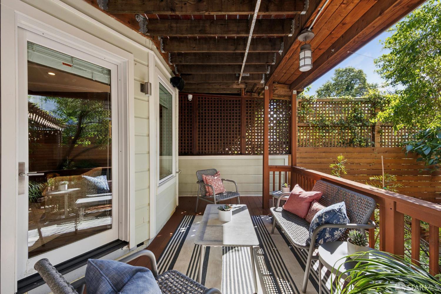 Detail Gallery Image 46 of 53 For 810 Dolores St, San Francisco,  CA 94110 - 3 Beds | 3 Baths