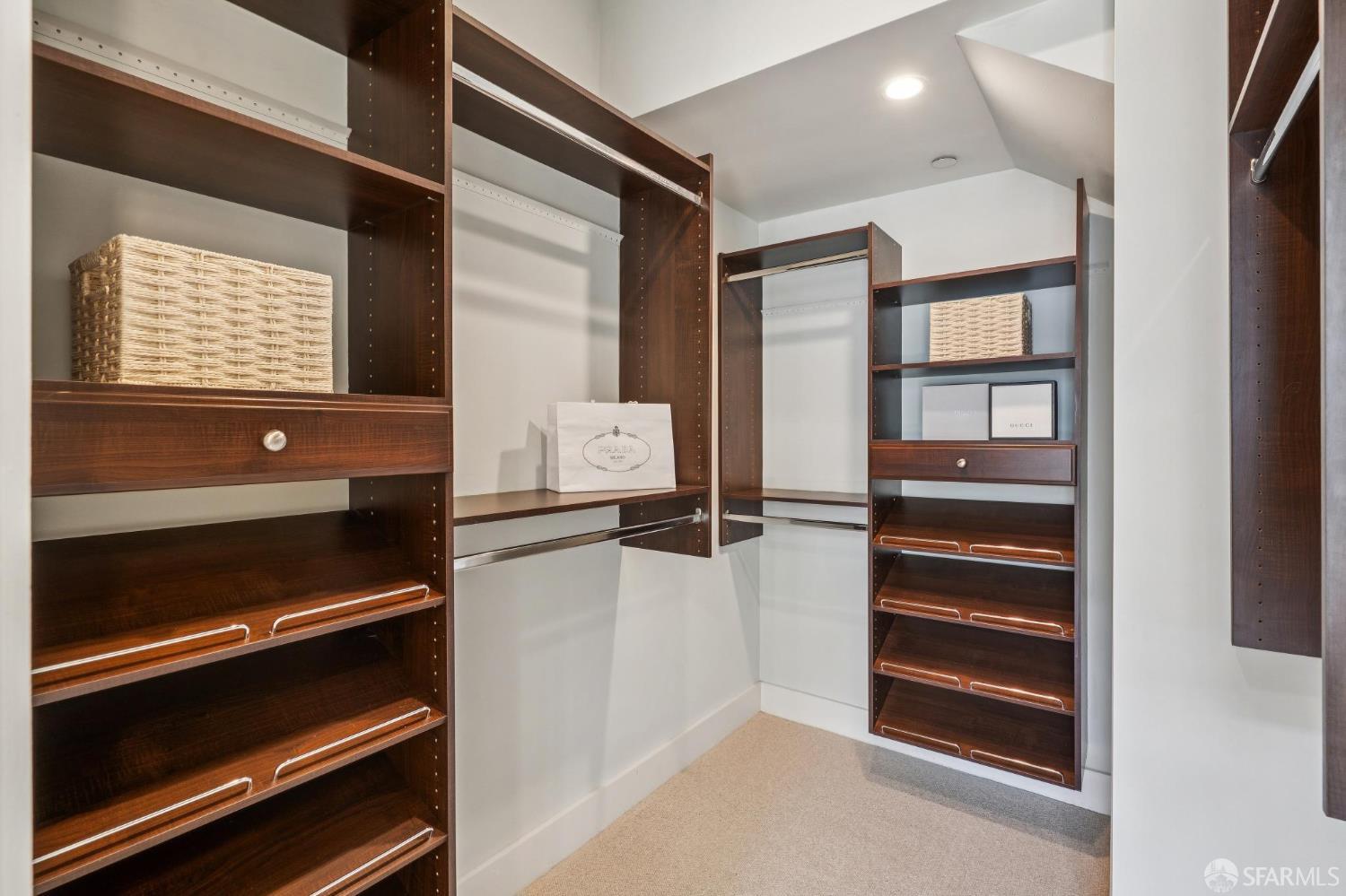 Detail Gallery Image 25 of 46 For 420 Bay St #C,  San Francisco,  CA 94133 - 3 Beds | 2/1 Baths