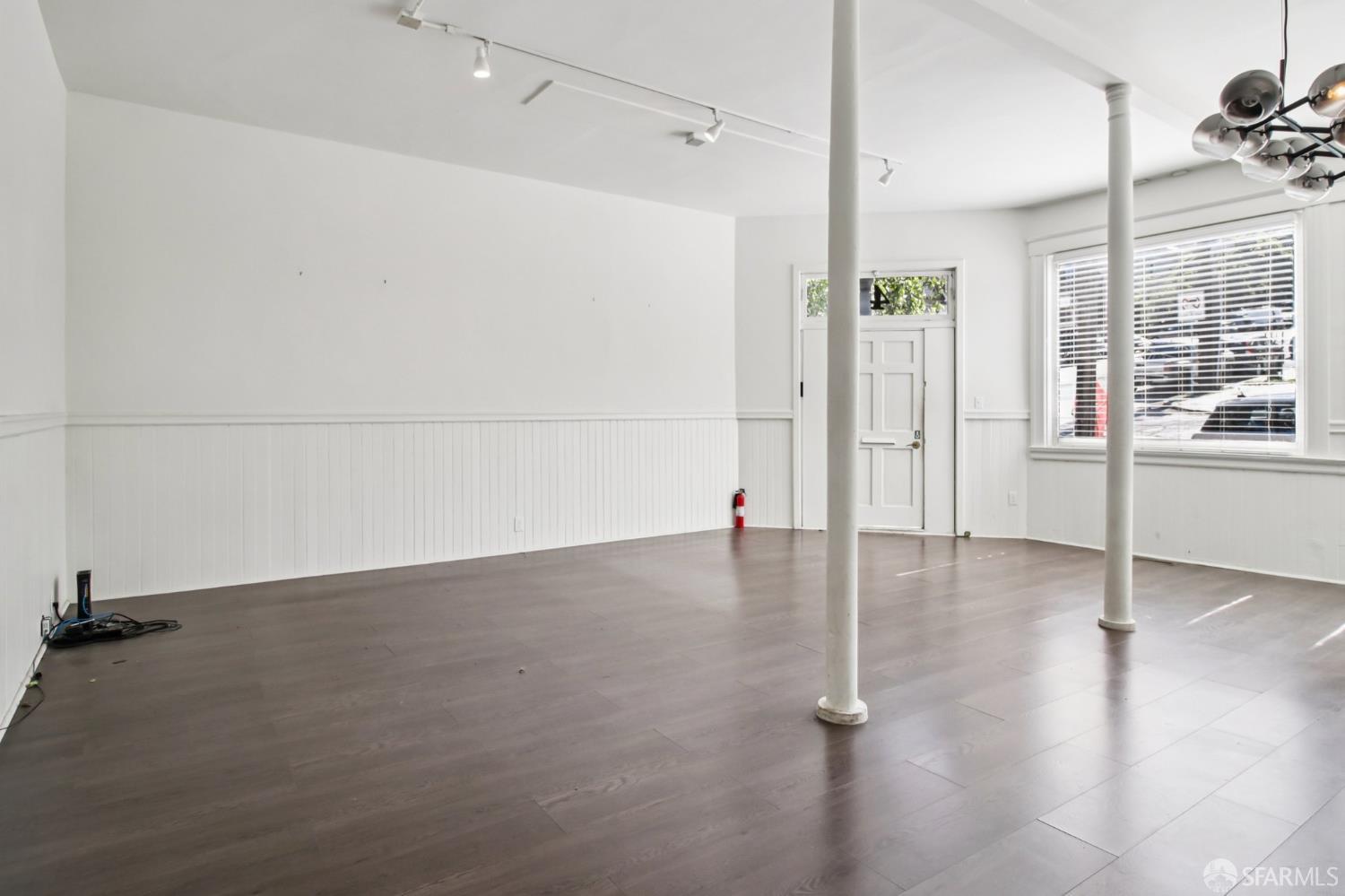 Detail Gallery Image 17 of 63 For 4 Norwich St, San Francisco,  CA 94110 - 3 Beds | 2 Baths