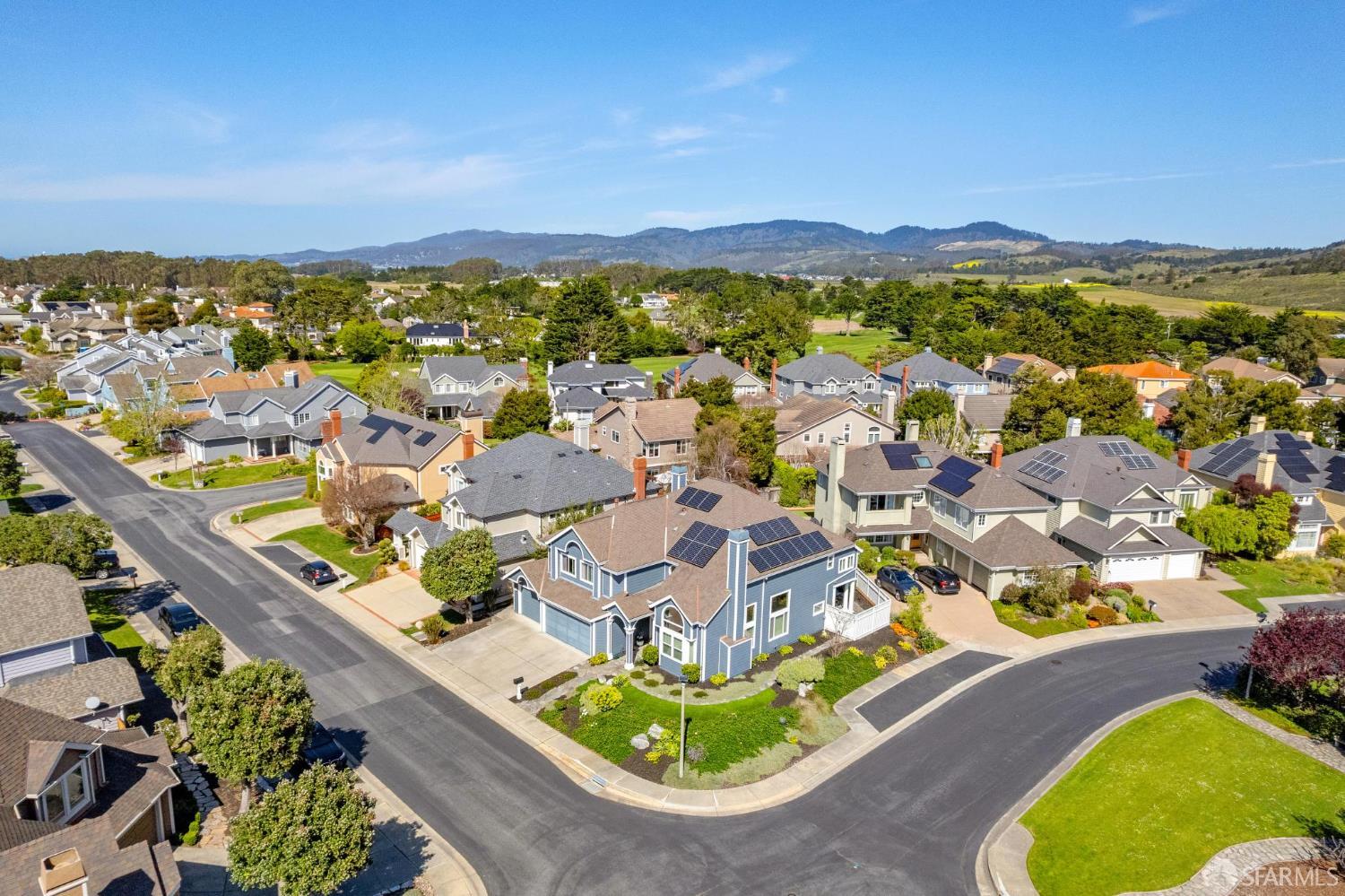 Detail Gallery Image 64 of 67 For 116 Eagle Trace Dr, Half Moon Bay,  CA 94019 - 5 Beds | 3/1 Baths