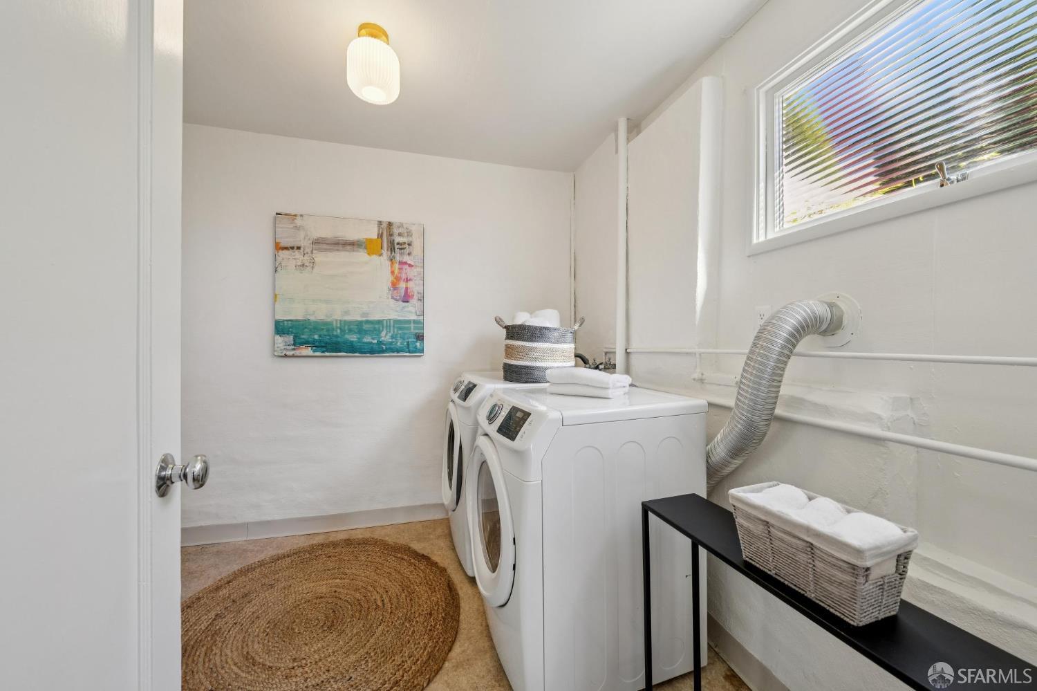 Detail Gallery Image 16 of 51 For 6189 Margarido Dr, Oakland,  CA 94618 - 3 Beds | 2/1 Baths