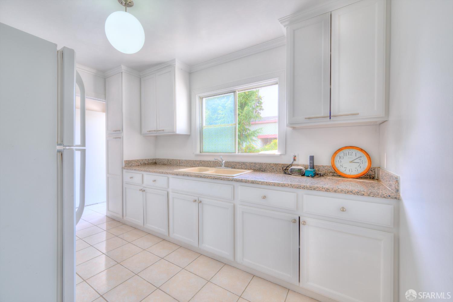 Detail Gallery Image 9 of 40 For 6029 Macarthur Blvd, Oakland,  CA 94605 - 7 Beds | 3 Baths