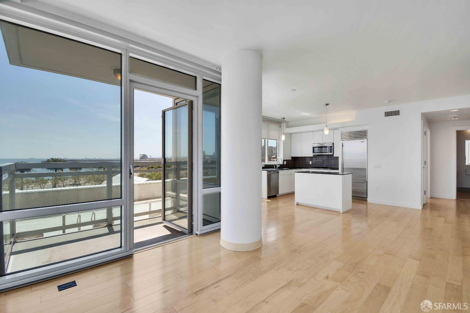 Detail Gallery Image 3 of 35 For 501 Beale St 5a,  San Francisco,  CA 94105 - 2 Beds | 2 Baths