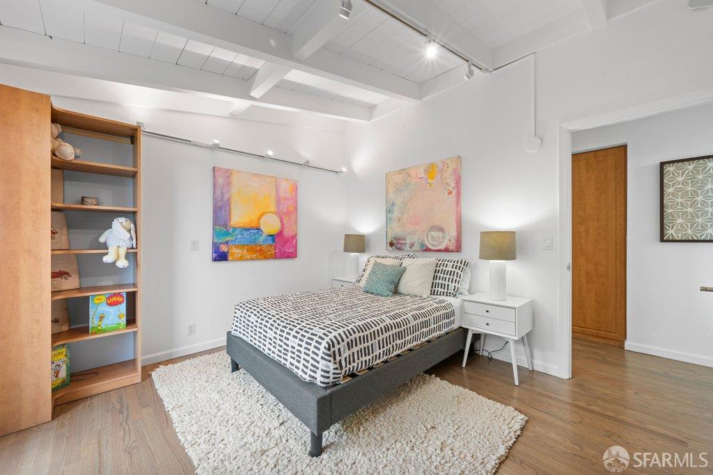 Detail Gallery Image 43 of 98 For 25 Siesta Ct, Portola Valley,  CA 94028 - 5 Beds | 3/1 Baths